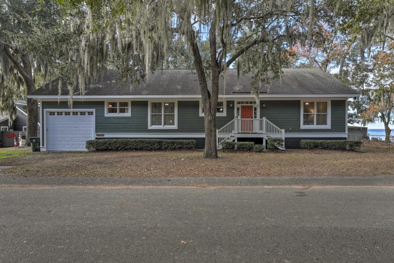 Lakefront Retreat With Game Room And Private Dock! Bonneau Exteriér fotografie